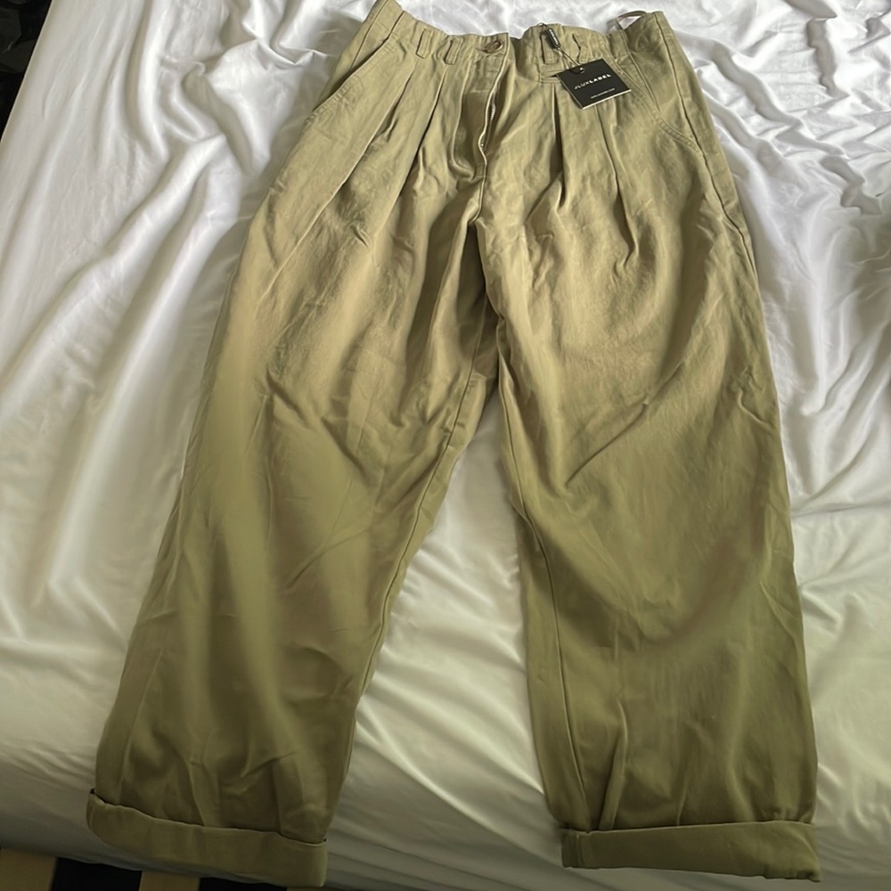 Oversized cargo pants